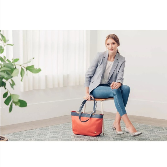 H🥳ST PICK! NIB! Moshi Verana Work Tote - Picture 7 of 10